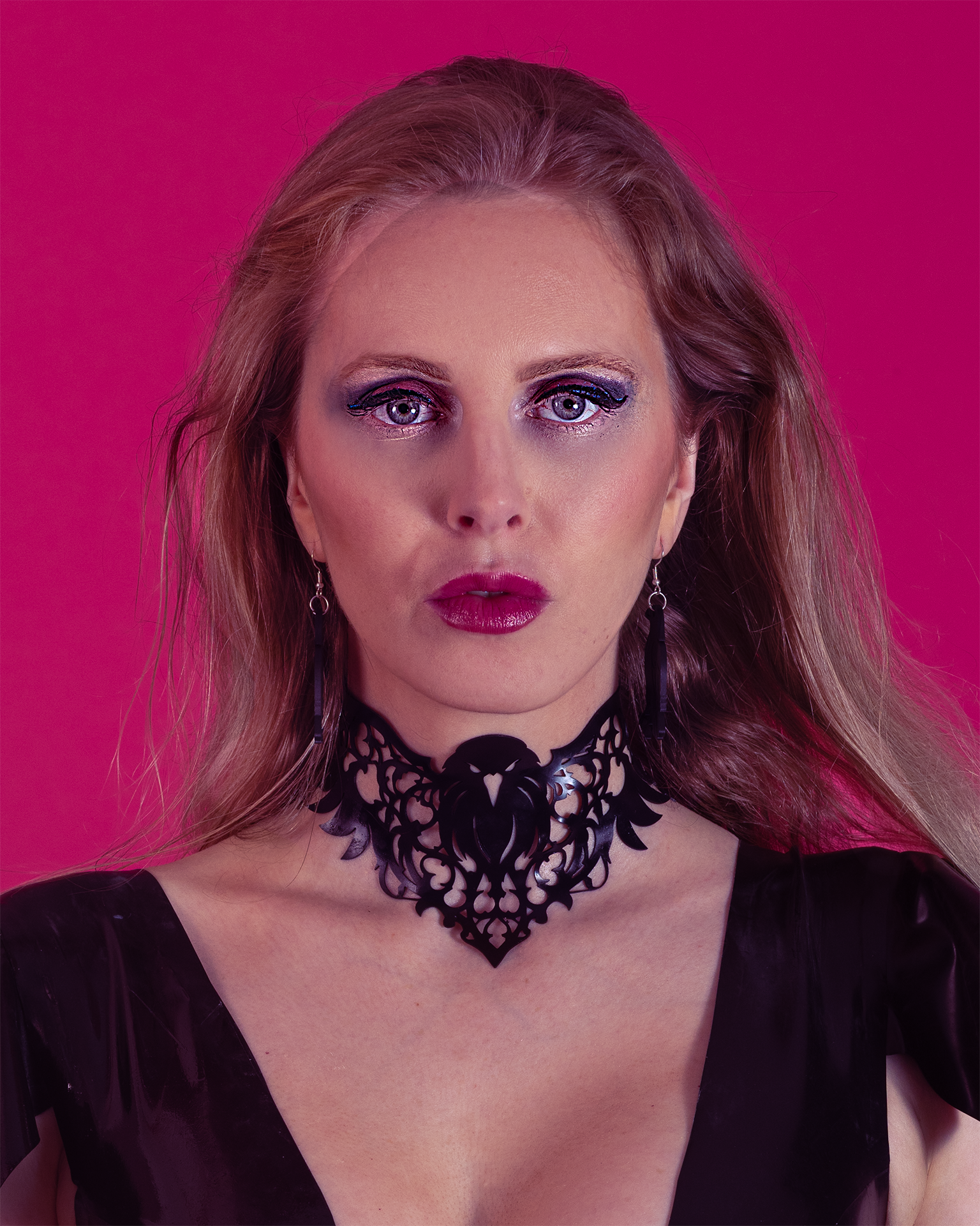 Raven Choker